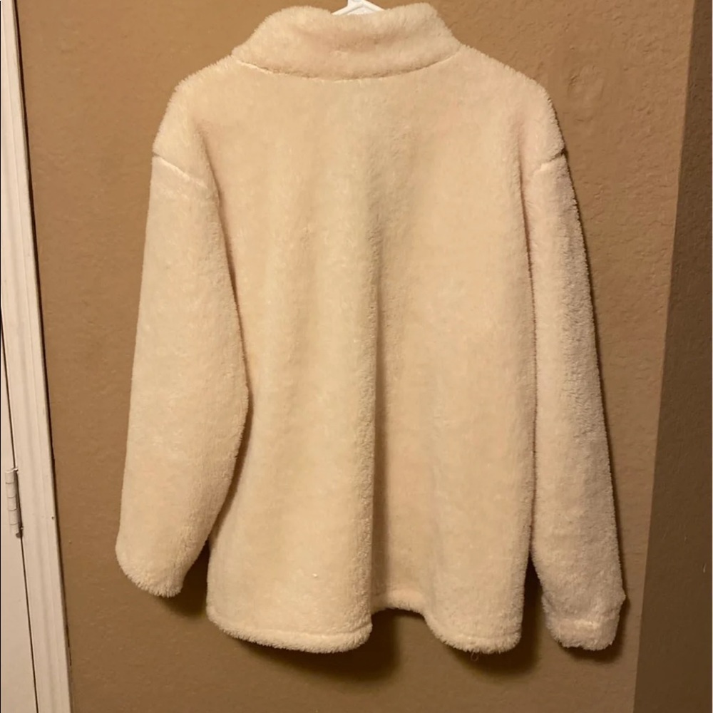 Fleece zip up - Picture 3 of 3